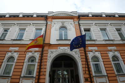 Удостоверение верности перевода в посольстве Испании Москве